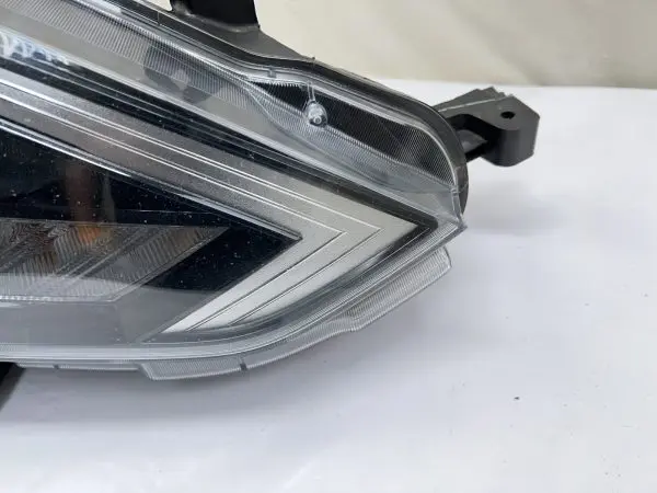 2016 2017 2018 2019 NISSAN SENTRA HALOGEN FRONT RIGHT OEM HEADLIGHT - Image 3