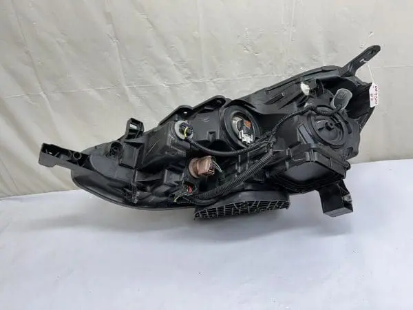 🎈2014 2015 2016 2017 2018 2019 2020 2021 NISSAN FRONTIER RIGHT OEM TAIL LIGHT - Image 2