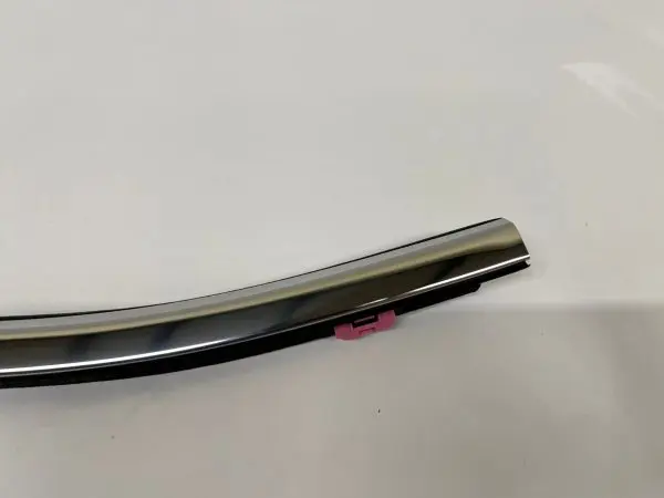 84842450  2019 2020 2021 2022 2023 gmc sierra rear left door belt molding oem - Image 2