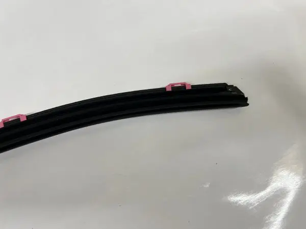 84842450  2019 2020 2021 2022 2023 gmc sierra rear left door belt molding oem - Image 7
