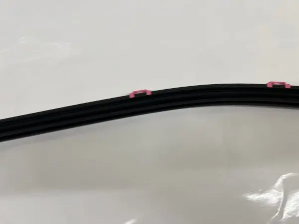 84842450  2019 2020 2021 2022 2023 gmc sierra rear left door belt molding oem - Image 8