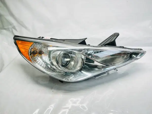 92102-3Q 2011 2012 2013 2014 HYUNDAI SONATA HALOGEN FRONT RIGHT OEM HEADLIGHT