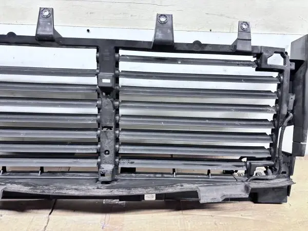 2019 2020 2021 2022 2023 CHEVY SILVERADO 1500 OEM RADIATOR SHUTTER 84652495 - Image 4