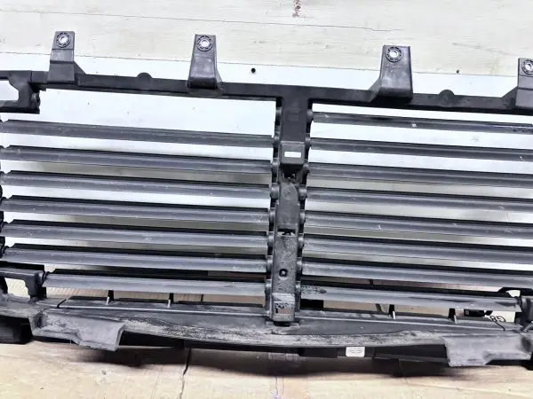 2019 2020 2021 2022 2023 CHEVY SILVERADO 1500 OEM RADIATOR SHUTTER 84652495 - Image 5