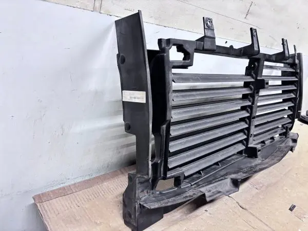 2019 2020 2021 2022 2023 CHEVY SILVERADO 1500 OEM RADIATOR SHUTTER 84652495 - Image 8