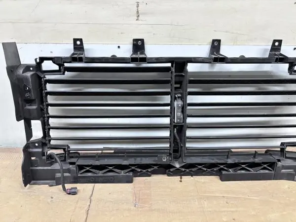 2019 2020 2021 2022 2023 CHEVY SILVERADO 1500 OEM RADIATOR SHUTTER 84652495 - Image 12