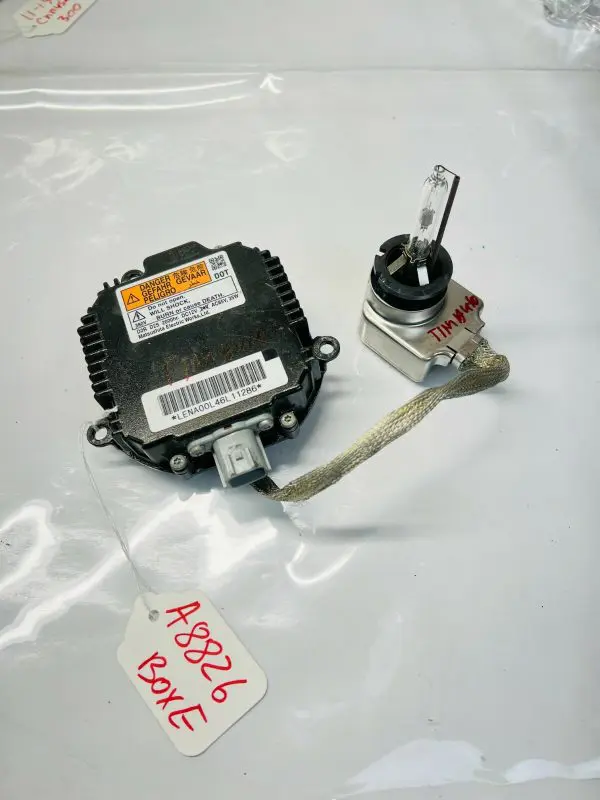 LENA00L46L11286 SUBARU NISSAN INFINITI OEM XENON BALLAST AND BULB TESTED