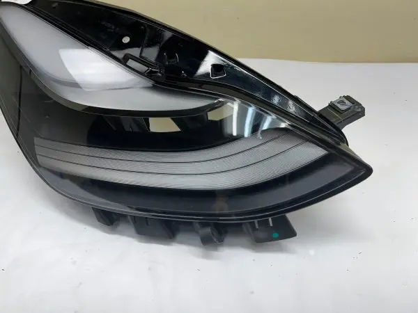 2021 2022 2023 TESLA 3Y LED PROJECTOR MATRIX  RIGHT OEM HEADLIGHT 1514953-00-D - Image 2
