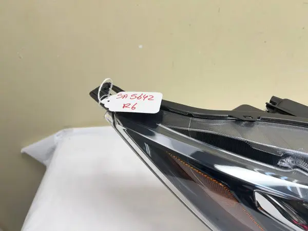 2020 2021 2022 NISSAN ROGUE SPORT HALOGEN LED FRONT RIGHT OEM HEADLIGHT - Image 11