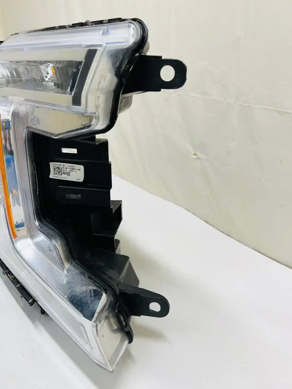 KL3413005AA  2018 2019 2020 FORD F150 HALOGEN FRONT LEFT OEM HEADLIGHT - Image 10