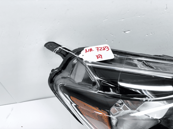 2014 2015 2016 2017 2018 2019 2020 TOYOTA 4RUNNER HALOGEN  RIGHT CAPA HEADLIGHT - Image 13