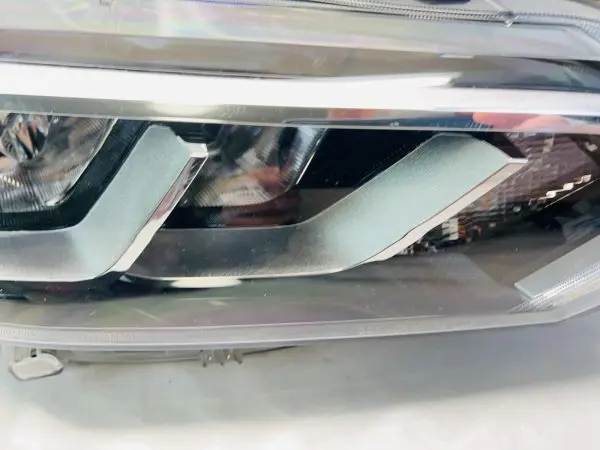 260106LB0A  2020 2021 2022 NISSAN SENTRA HALOGEN FRONT RIGHT OEM HEADLIGHT - Image 3
