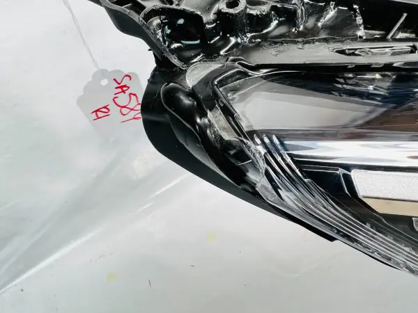 260106LB0A  2020 2021 2022 NISSAN SENTRA HALOGEN FRONT RIGHT OEM HEADLIGHT - Image 10