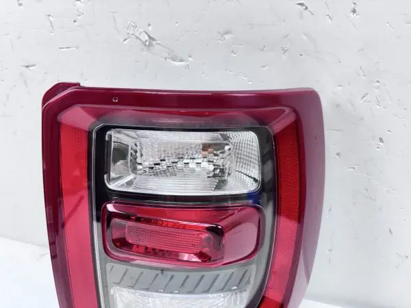 M1PB13404AF  2021 2022 2023 2024 FORD BRONCO SPORT LED REAR RIGHT OEM TAIL LIGHT - Image 3