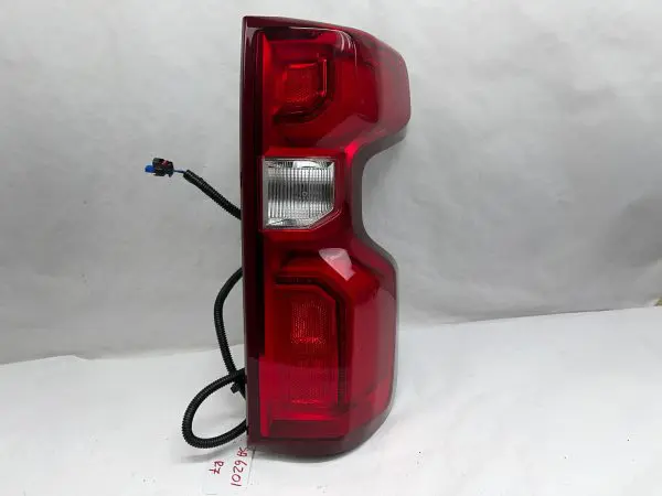 2019-2022 2023 2024 chevy silverado 1500 led  rear right oem tail light 85115894 - Image 2