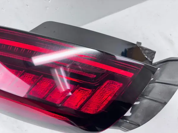 2019 2020 2021 2022 CADILLAC CT6 LED REAR LEFT OEM TAIL LIGHT - Image 3