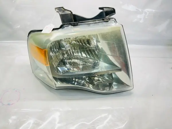 2007 2008 2009 2010 2011 2012 2013 2014 FORD EXPEDITON  RIGHT OEM HEADLIGHT