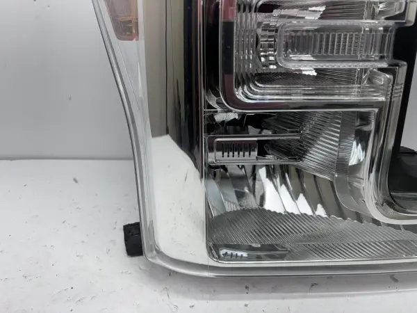2017 2018 2019 ford super duty f250 f350 f450 f550 halogen right oem headlight - Image 4