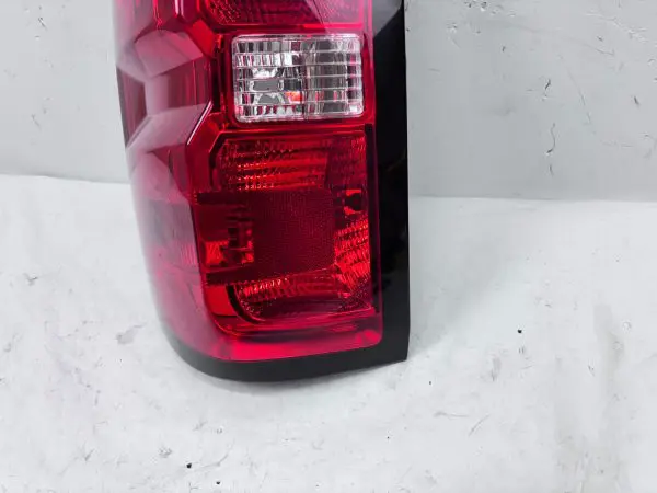 2016 2017 2018 2019 CHEVY SILVERADO HALOGEN REAR LEFT CAPA TAIL LIGHT - Image 3