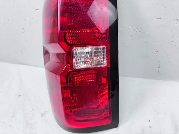 2016 2017 2018 2019 CHEVY SILVERADO HALOGEN REAR LEFT CAPA TAIL LIGHT - Image 4