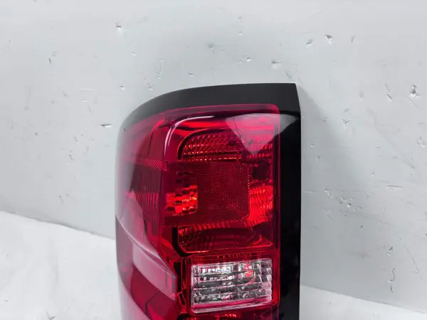 2016 2017 2018 2019 CHEVY SILVERADO HALOGEN REAR LEFT CAPA TAIL LIGHT - Image 5