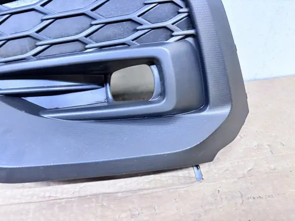 OEM h4510vc200 2022-2024 SUBARU WRX FRONT LEFT RIGHT FOG LIGHT BEZEL COVER TRIM - Image 3