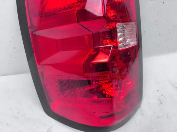 2016 2017 2018 2019 CHEVY SILVERADO HALOGEN REAR LEFT CAPA TAIL LIGHT - Image 8