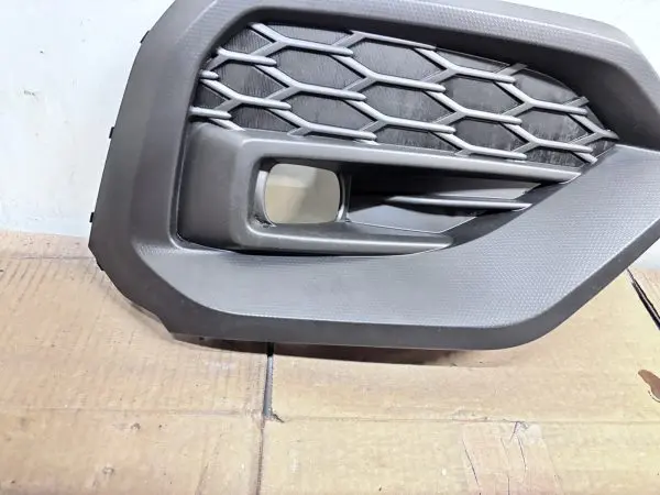 OEM h4510vc200 2022-2024 SUBARU WRX FRONT LEFT RIGHT FOG LIGHT BEZEL COVER TRIM - Image 12