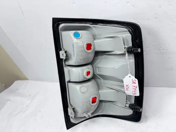 2016 2017 2018 2019 CHEVY SILVERADO HALOGEN REAR LEFT CAPA TAIL LIGHT - Image 17