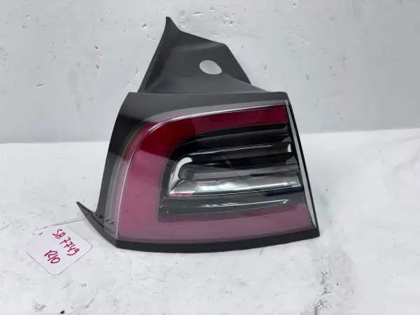 2020 2021 2022 2023 TESLA MODEL 3 Y LED REAR LEFT OEM TAIL LIGHT 1502086-00-D