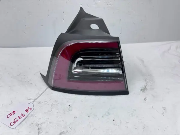 2017 2018 2019 2020 2021 TESLA MODEL 3 Y LED 3 PINS REAR LEFT OEM TAIL LIGHT
