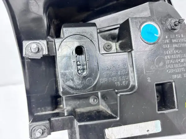 2017 2018 2019 2020 2021 TESLA MODEL 3 Y LED 3 PINS REAR LEFT OEM TAIL LIGHT - Image 15