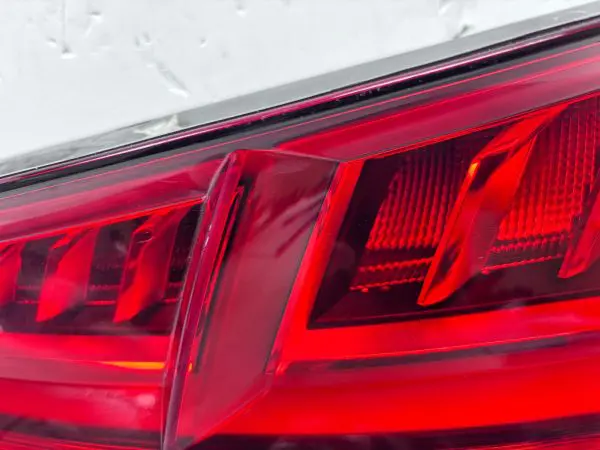 80A945094A 2018 2019 2020 AUDI Q5 SQ5 LED REAR RIGHT OEM TAIL LIGHT - Image 9