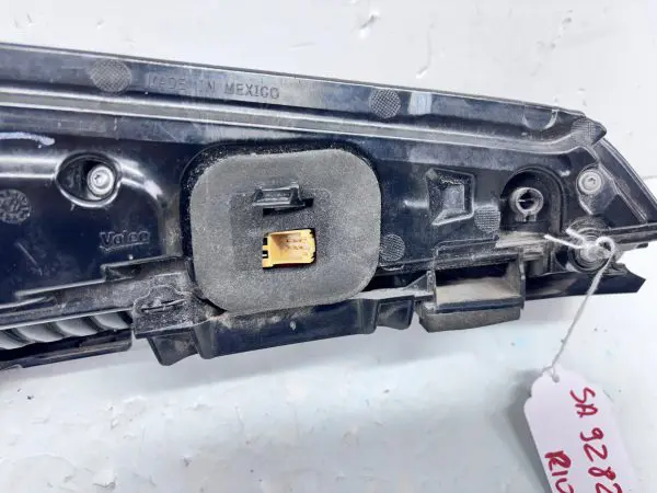80A945094A 2018 2019 2020 AUDI Q5 SQ5 LED REAR RIGHT OEM TAIL LIGHT - Image 17