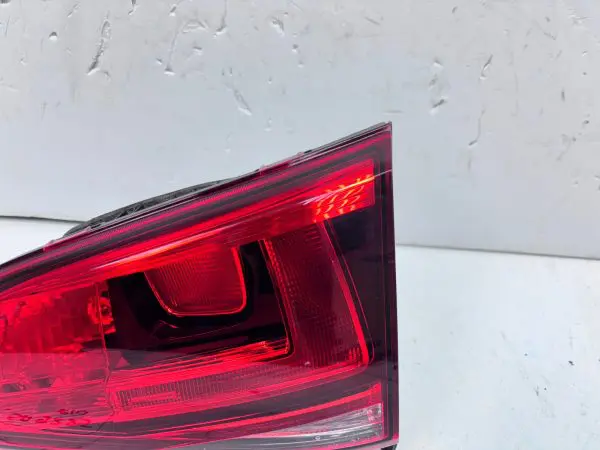 2SD01197804  2015 2016 2017 VW GOLF GTI HALOGEN REAR RIGHT INNER OEM TAIL LIGHT - Image 2