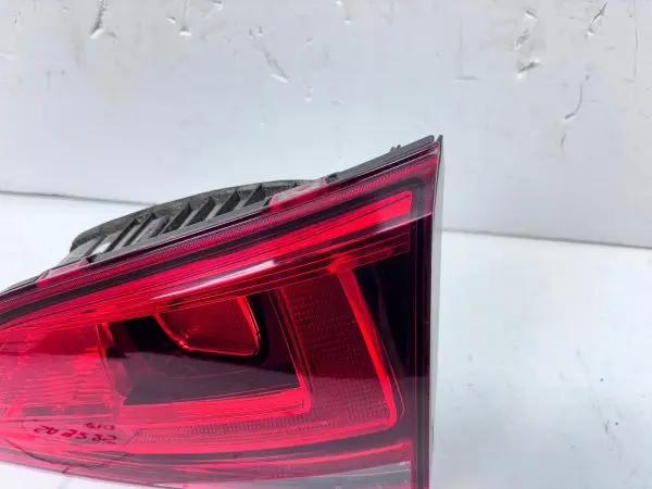 2SD01197804  2015 2016 2017 VW GOLF GTI HALOGEN REAR RIGHT INNER OEM TAIL LIGHT - Image 3