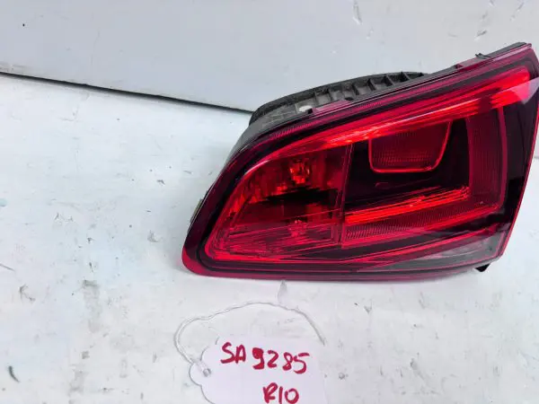 2SD01197804  2015 2016 2017 VW GOLF GTI HALOGEN REAR RIGHT INNER OEM TAIL LIGHT - Image 10