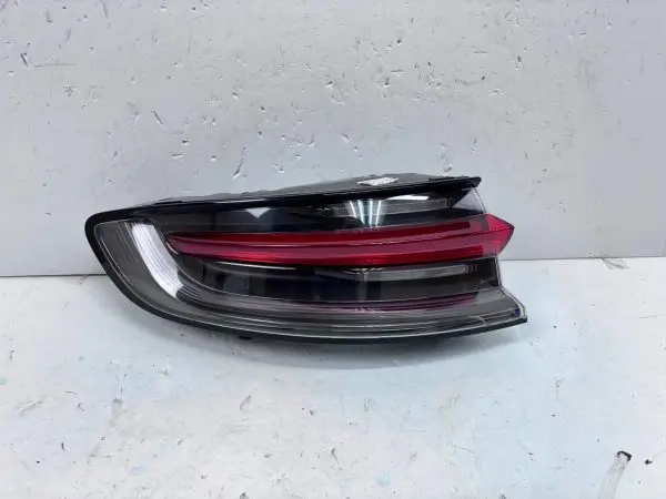 2019 2020 2021 2022 2023 2024 PORSCHE MACAN LED REAR LEFT OEM TAIL LIGHT DMG