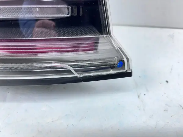 2019 2020 2021 2022 2023 2024 PORSCHE MACAN LED REAR LEFT OEM TAIL LIGHT DMG - Image 8