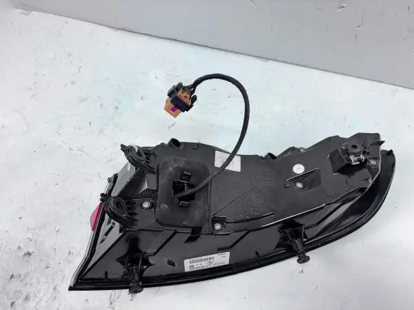 2019 2020 2021 2022 2023 2024 PORSCHE MACAN LED REAR LEFT OEM TAIL LIGHT DMG - Image 17
