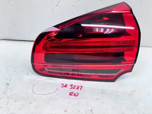 7P5945308G  2015 2016 2017 2018 PORSCHE CAYENNE LED REAR RIGHT OEM TAIL LIGHT - Image 4