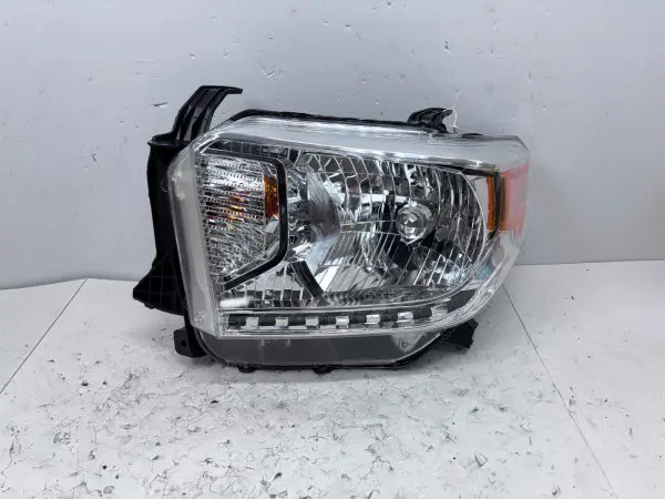 for 2014 2015 2016 2017 toyota tundra halogen left capa headlight - Image 2