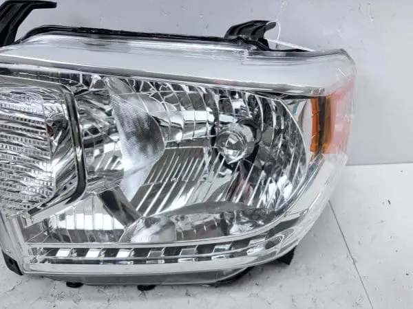 for 2014 2015 2016 2017 toyota tundra halogen left capa headlight - Image 9