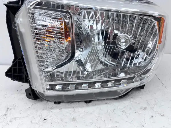 for 2014 2015 2016 2017 toyota tundra halogen left capa headlight - Image 11