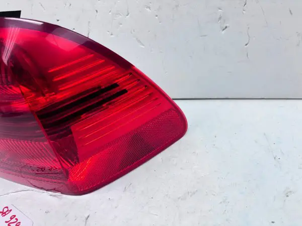 2006 2007 2008 2009 BMW 3 SERIES E90 328i 330i LED REAR RIGHT OEM TAIL LIGHT - Image 3