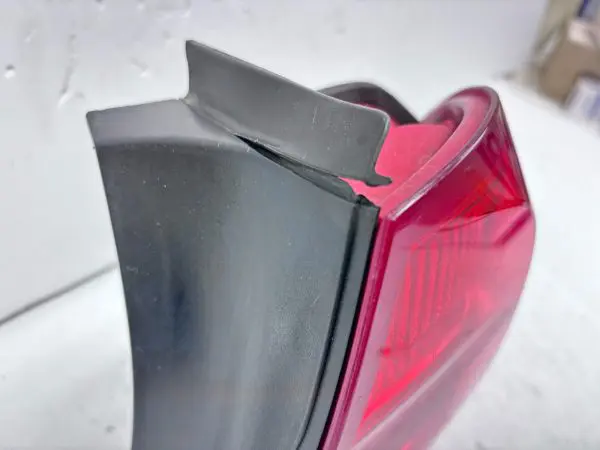 2006 2007 2008 2009 BMW 3 SERIES E90 328i 330i LED REAR RIGHT OEM TAIL LIGHT - Image 14