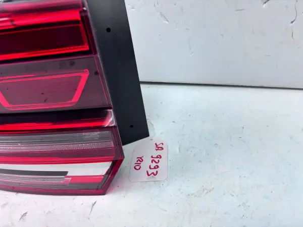 NICE 3CN945095B  2018 2019 2020 VW ATLAS LED REAR LEFT OEM TAIL LIGHT - Image 4