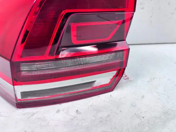 NICE 3CN945095B  2018 2019 2020 VW ATLAS LED REAR LEFT OEM TAIL LIGHT - Image 10