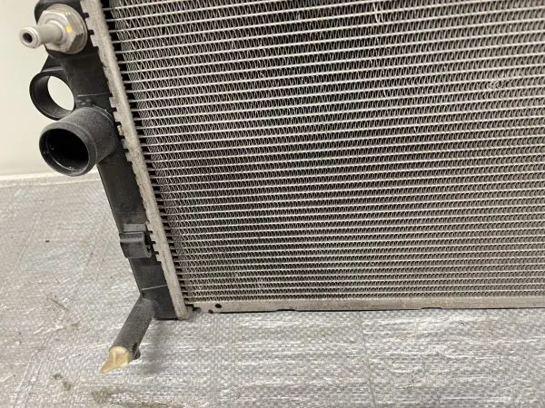 Cooling Radiator 2007-2010 2011 2012 2013 2014 Toyota FJ Cruiser OEM genuine - Image 6