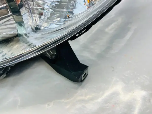 2011 2012 2013 2014 2015 2016 2017 2018 19 20 TOYOTA SIENNA  LEFT OEM HEADLIGHT - Image 10